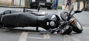 Imagem da notícia - Acidentes de moto são responsáveis por 70% das cirurgias ortopédicas em unidade de saúde do Estado