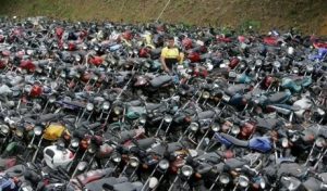 Imagem da notícia - Primeiro leilão de 2017 do Detran-AM reúne mais de 700 veículos