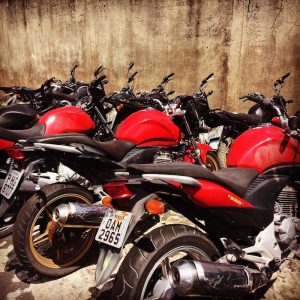 Imagem da notícia - Detran-AM recupera mais de 70 motocicletas roubadas e com placas clonadas durante operações de fiscalização de trânsito