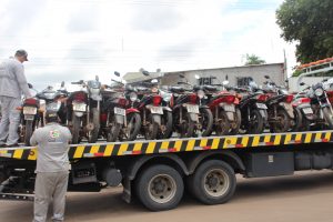 Imagem da notícia - Detran-AM recupera motos roubadas e aplica mais de 400 multas em cinco dias de operações