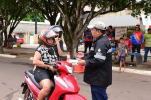Imagem da notícia - 250 veículos são apreendidos e 15 pessoas são presas em Itacoatiara durante a operação “Alegoria Proibida”