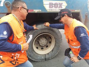 Imagem da notícia - ﻿  Detran-AM flagra motorista de carreta dirigindo embriagado durante operação Carga Pesada, em Manaus