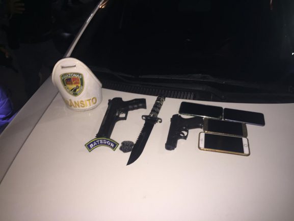 Blitz do Detran-AM prende quatro pessoas suspeitas de 