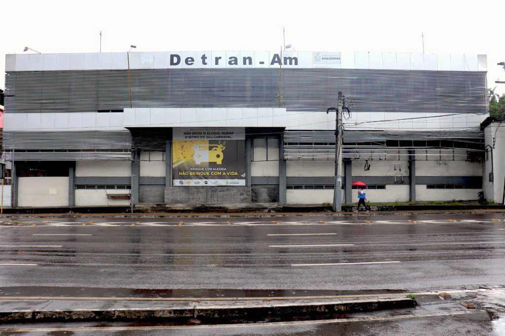 Detran-AM anuncia entrega de CNH física a partir desta quinta-feira por sistema drive-thru