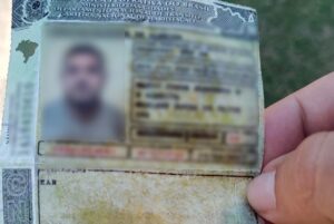 Imagem da notícia - Detran Amazonas: durante operação, equipe de Fiscalização apreende homem com CNH falsificada