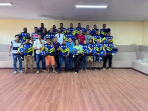 Imagem da notícia - ‘Detran Cidadão no Interior’ entrega 85 kits de segurança para mototaxistas em Pauini e Boca do Acre
