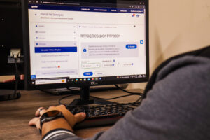 Imagem da notícia - Detran-AM informa sobre lei que permite nomear condutor principal por meio digital