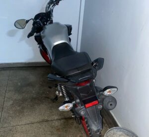 Imagem da notícia - Detran-AM: Fiscalização detém dupla com simulacro de arma de fogo