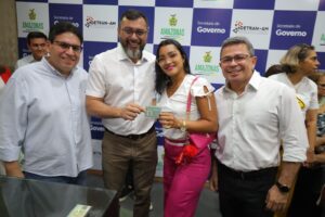 Imagem da notícia - Governador Wilson Lima entrega mais de 200 habilitações do projeto CNH Social