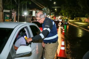 Imagem da notícia - Detran-AM: Equipe de Fiscalização autua mais de 350 veículos por infrações cometidas no final de semana