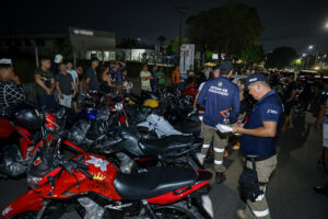 Imagem da notícia - Fiscalização: Detran-AM remove 139 motocicletas por perturbação da ordem pública e ‘rolezinhos’