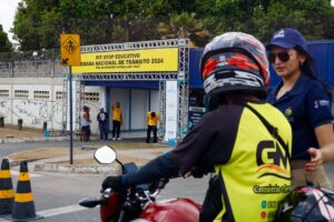 Imagem da notícia - Maio Amarelo: Detran-AM e Abraciclo promovem Pit Stop Educativo para motociclistas