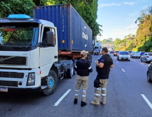 Imagem da notícia - Detran-AM inicia nova etapa da Operação Carga Pesada e registra 76 irregularidades