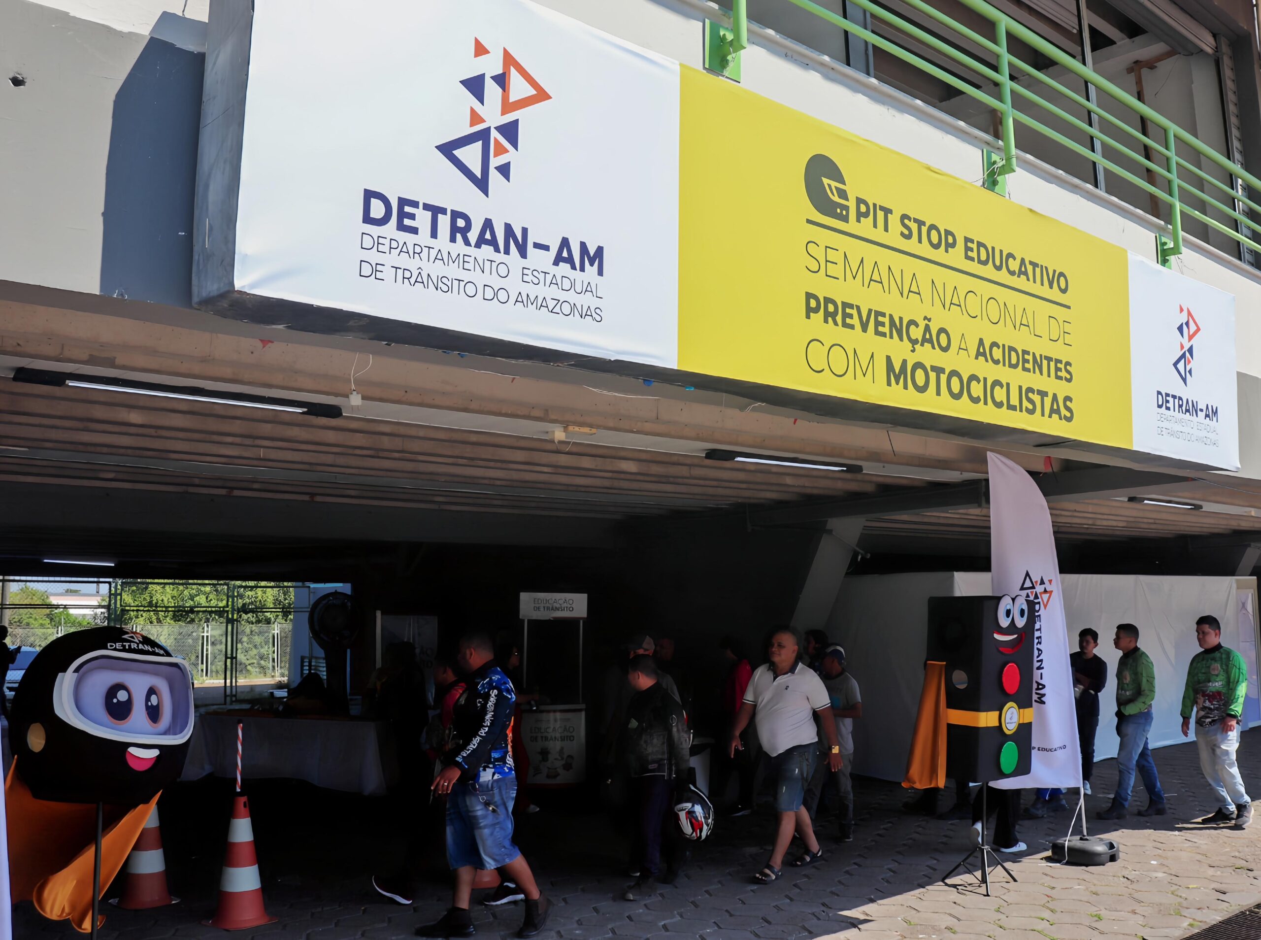 Detran-AM e Abraciclo iniciam pit stop educativo para motociclistas nesta quinta-feira